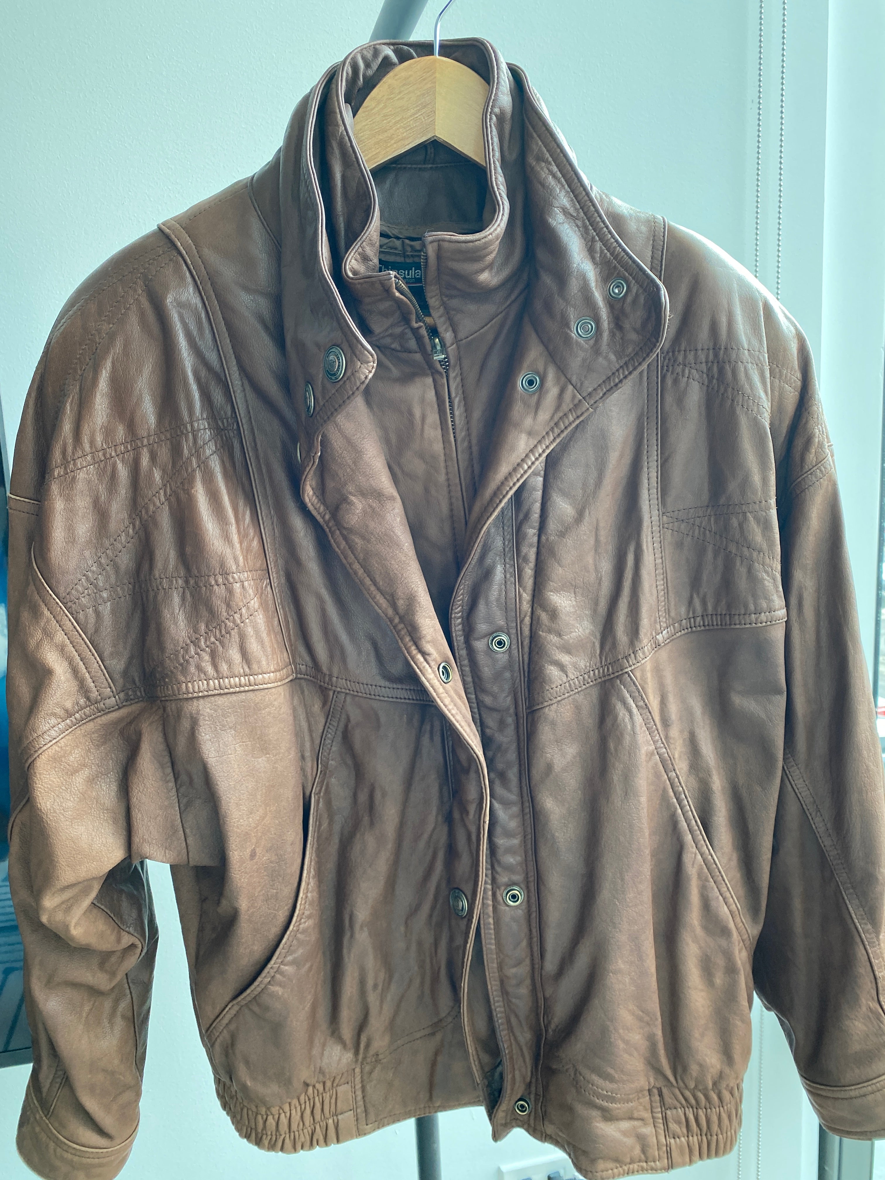 Adventure Bound Brown Leather Jacket (M) – Neutral Thrift