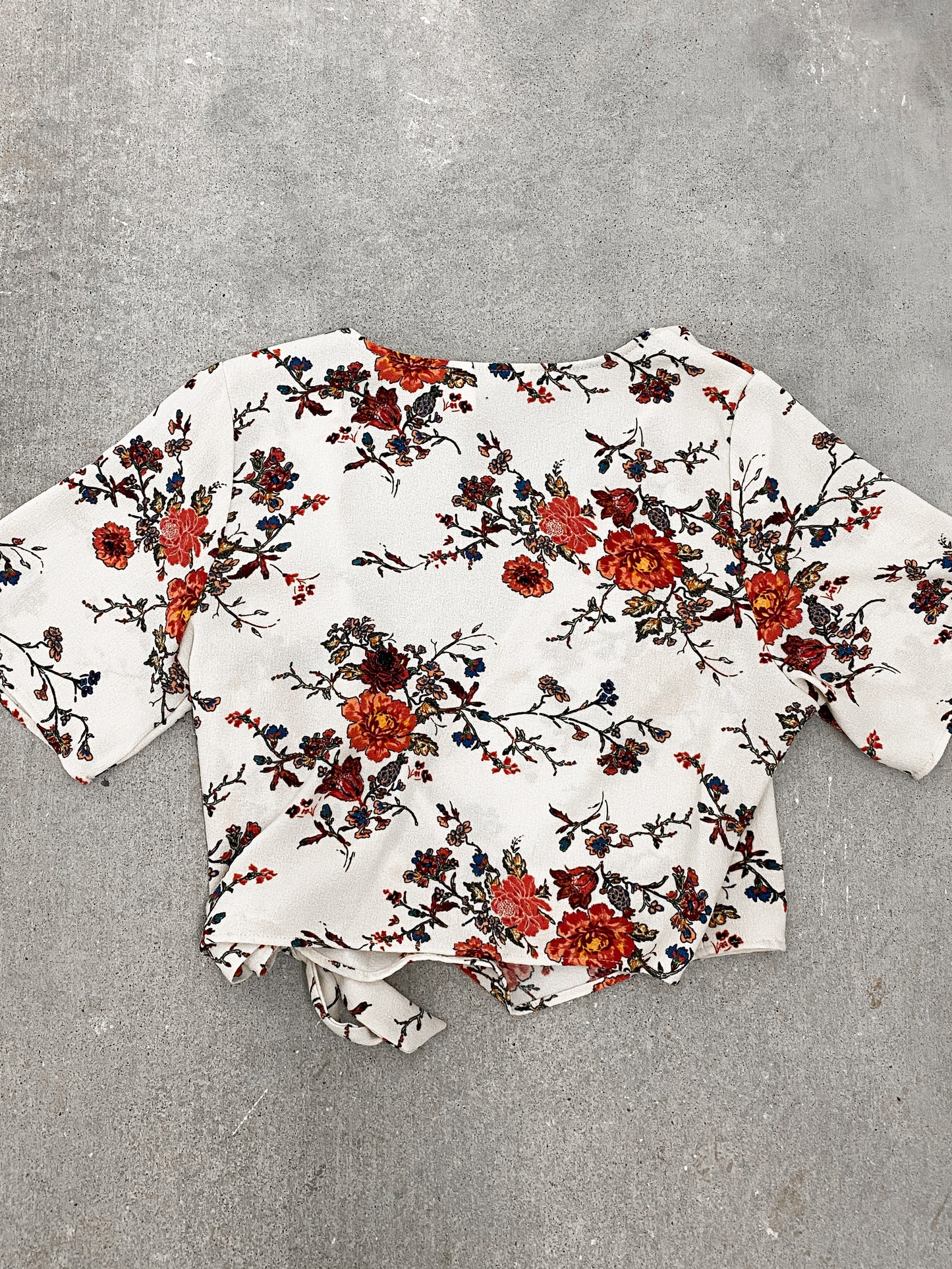 Floral Cross Body Tied Blouse (M)