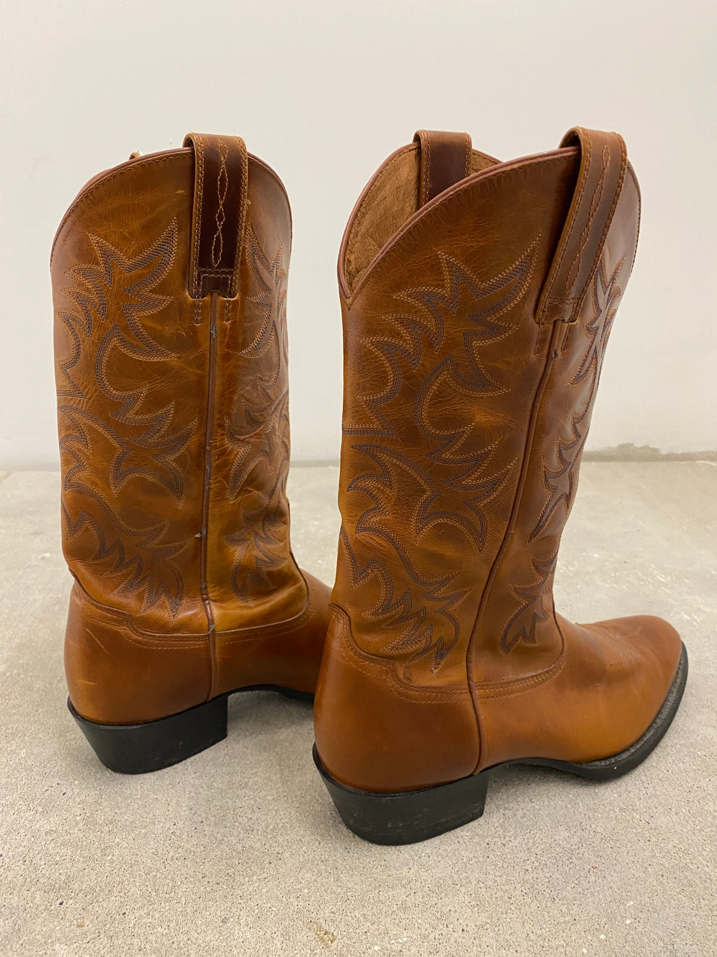 Ariat Leather Cowboy Boots (9.5)